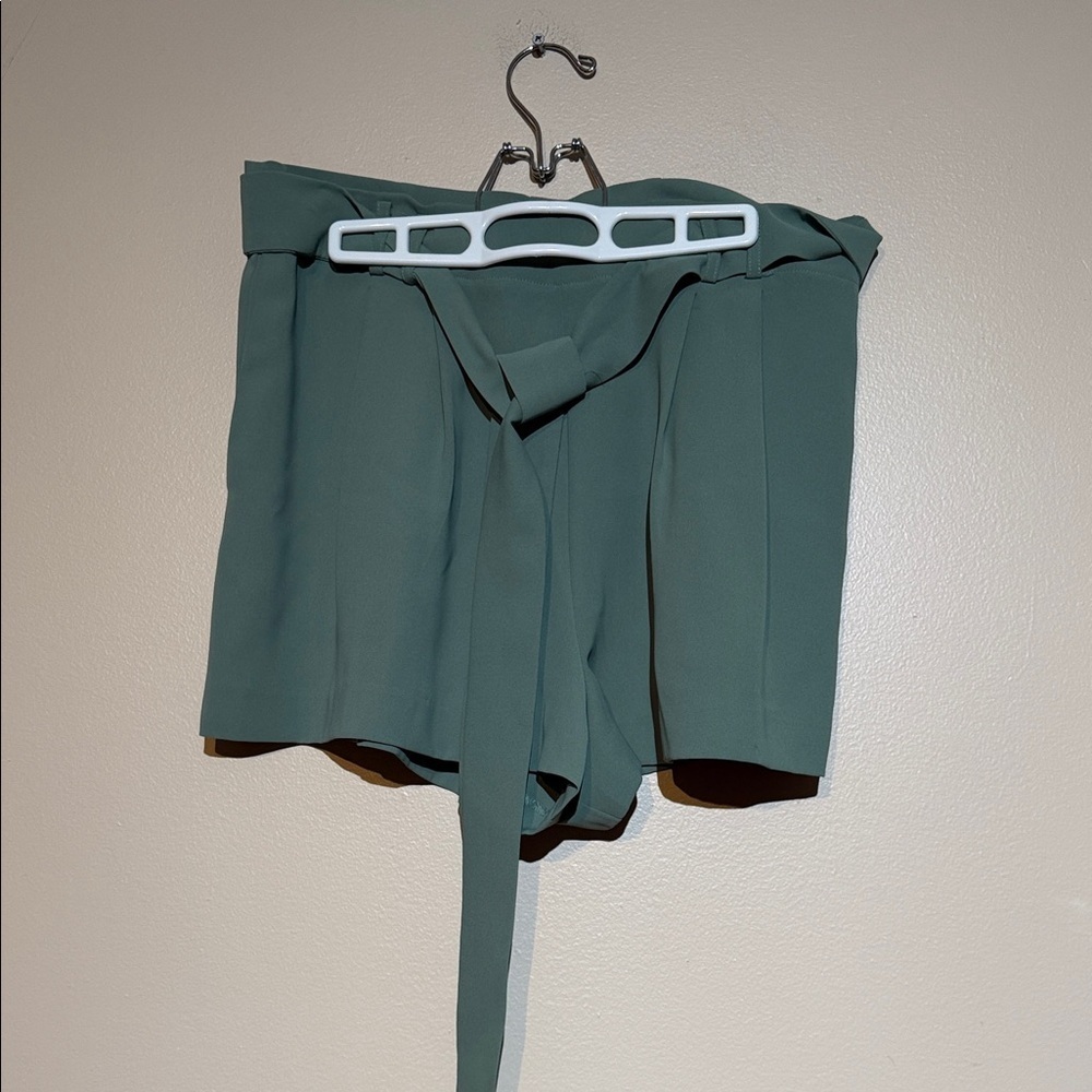 Parker High Waist Green Women's Shorts